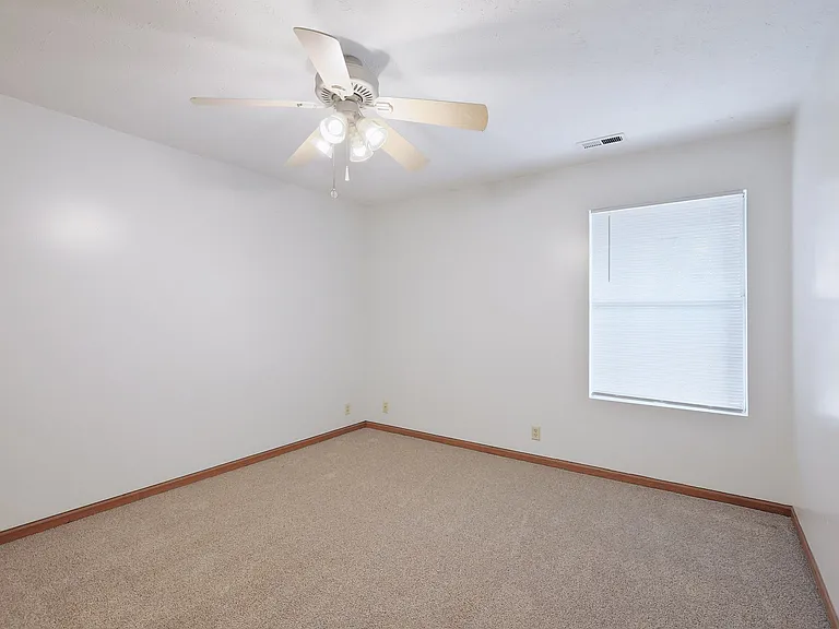 2221 S Street — Photo 37