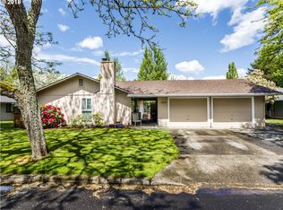 10895 SW Garden Park Pl APT A, Tigard, OR