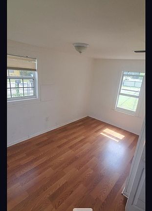 5th image of 360 NE 174th St