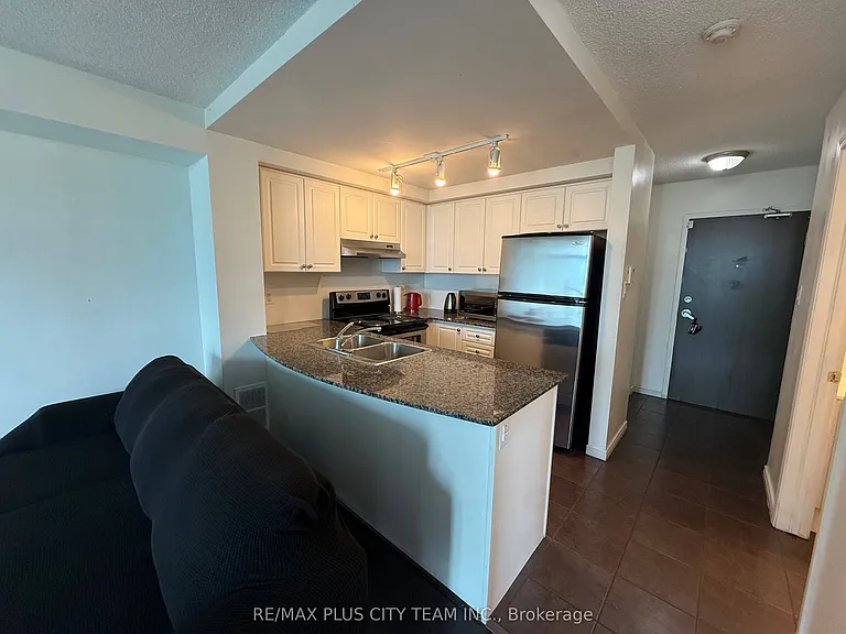 9 George St N #2114 — Photo 6