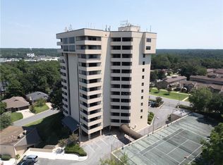 100 Tower Dr #2C, Daphne, AL 36526