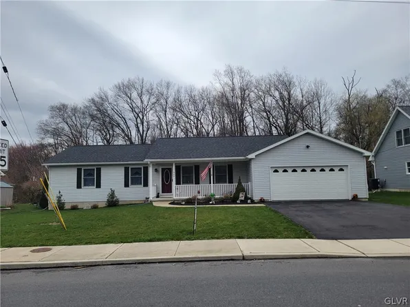 544 Alpha Rd, Wind Gap, PA 18091
