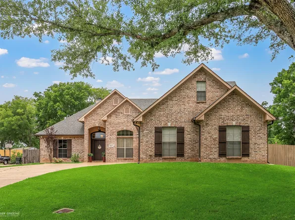 443 Summit Dr, Bossier City, LA 71111