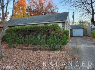 5407 SW Huntoon St, Topeka, KS 66604