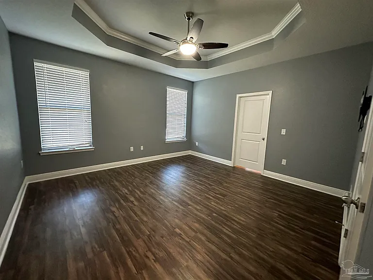 841 Oak Aly — Photo 8