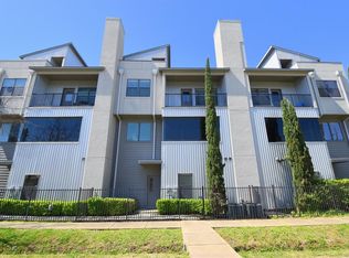 2211 Sandman St, Houston, TX 77007