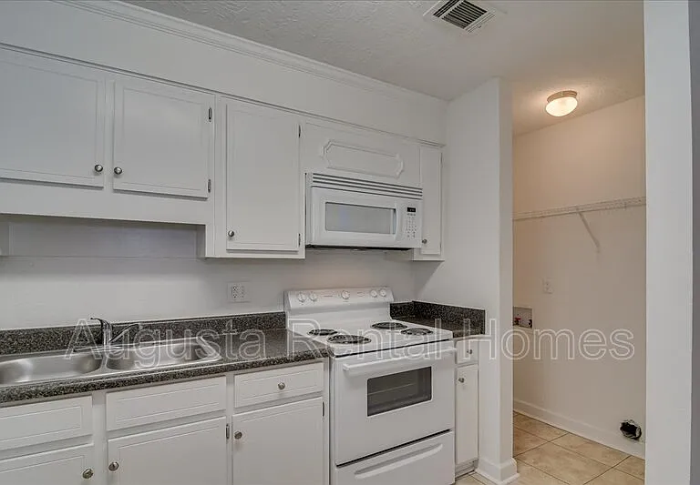 4015C Wheeler Woods Rd — Photo 10