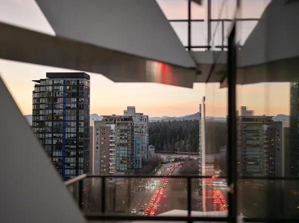 620 Cardero St #1404, Vancouver, BC V6G 3H7