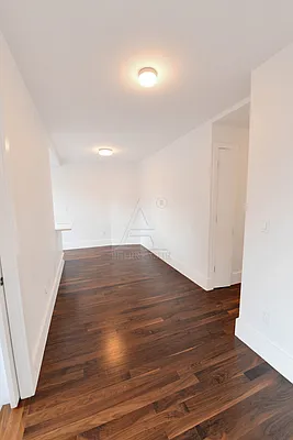 Rented by Peter Ashe | media 6