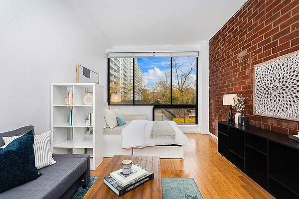 Sold by Compass | media 1