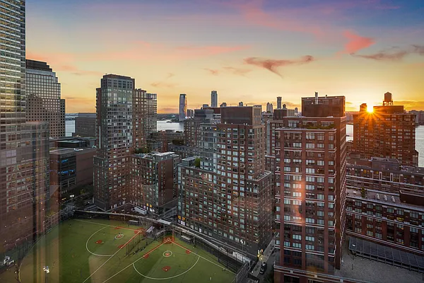 Sold by Compass | media 16