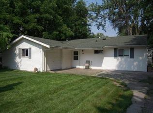 546 White Oak Rd, Bolingbrook, IL 60440