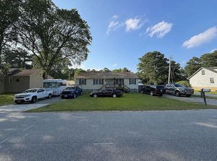 92 Lodge Rd, Poquoson, VA 23662