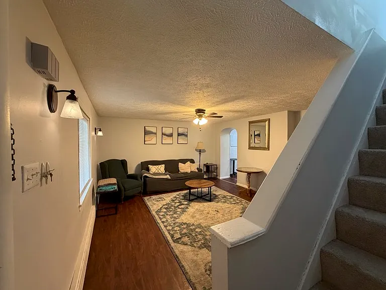 454 Grant Ave — Photo 7