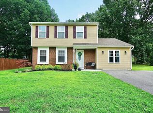 24 Breckenridge Dr, Sicklerville, NJ 08081
