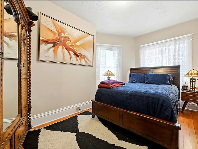813 W Loucks St #7 — Photo 6