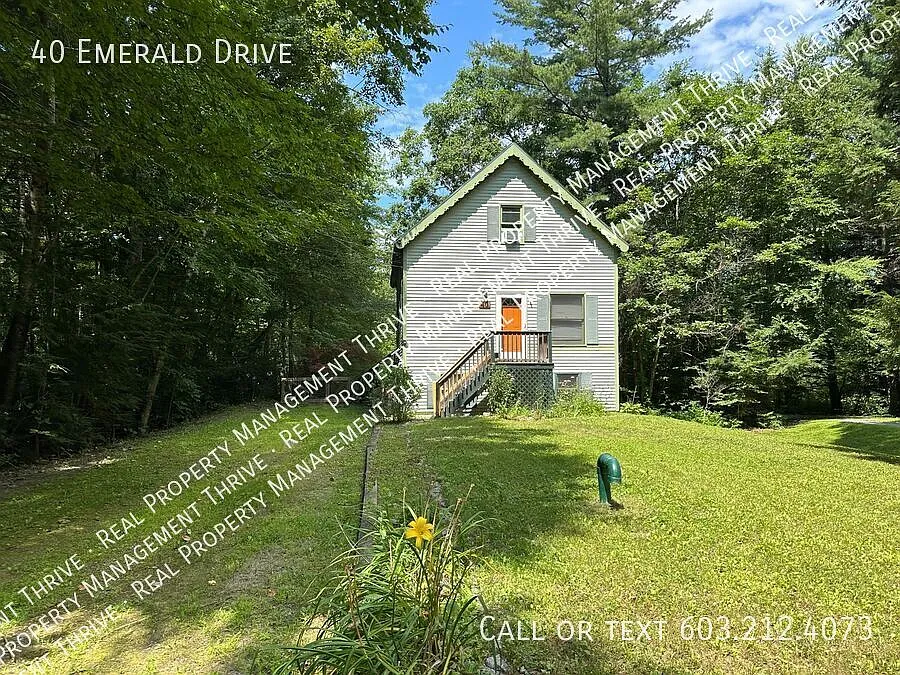40 Emerald Dr