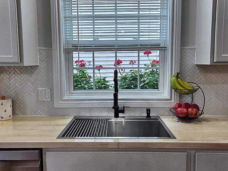 2860 Garden Dr — Photo 8