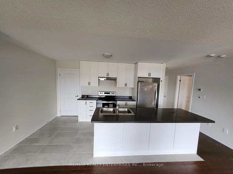 140 Nottingham Rd #1 — Photo 5