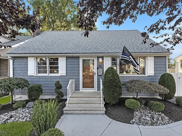49 S 2nd Street S, Fords, NJ 08863