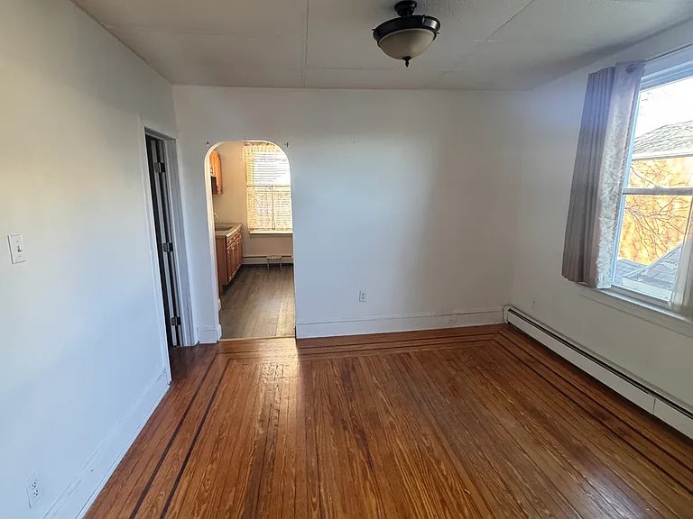 76 W 22nd St #2 — Photo 4