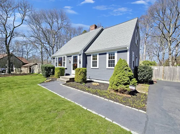 46 Wayland Rd, Barnstable, MA 02630