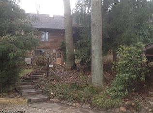 124 Cheat Canyon Park Dr, Morgantown, WV 26508