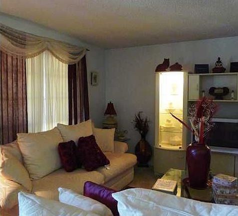 3rd image of 4600 Bridgedale Dr