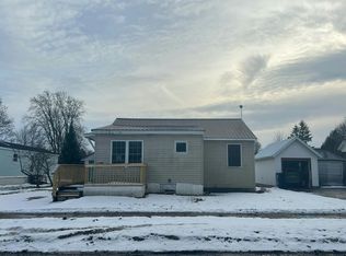 67 State St, Rouses Pt, NY 12979