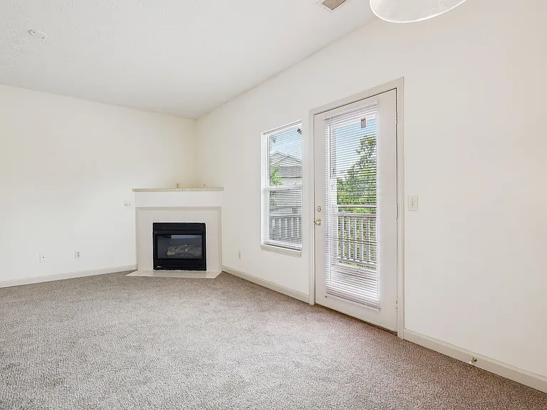 Charter Woods — Photo 45
