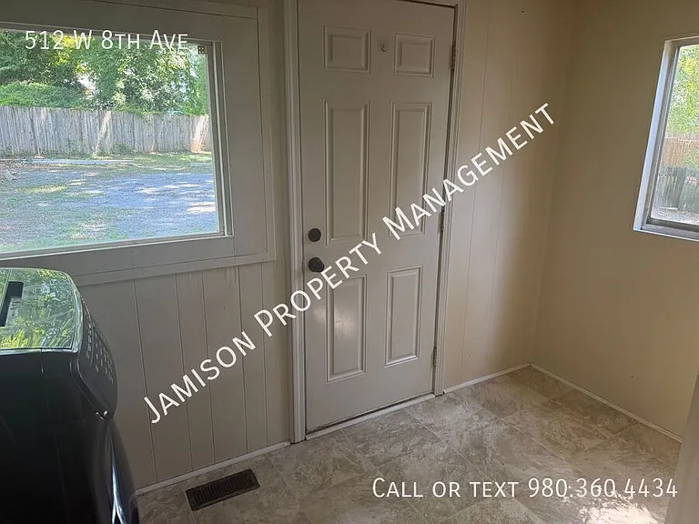 512 W 8th Ave — Photo 10