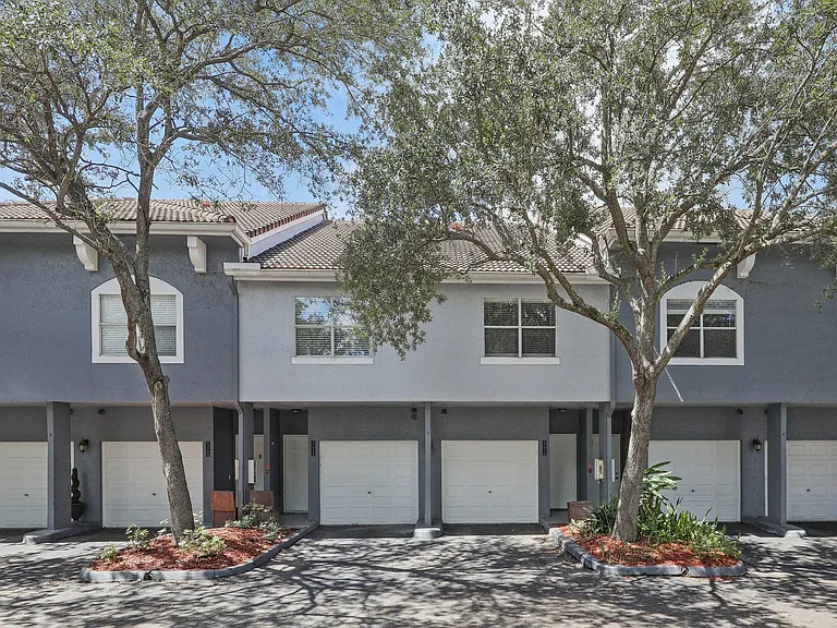 Windsor Castle Townhome Community — Photo 51