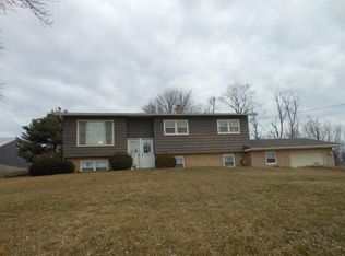 1854 Springdale St, Mount Horeb, WI 53572