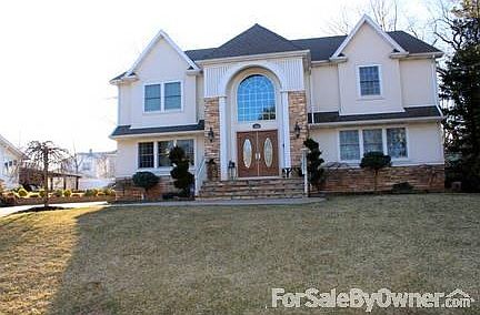 289 Ridge Road
						:
						Front View