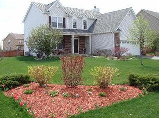 2700 Berman Rd, North Aurora, IL 60542