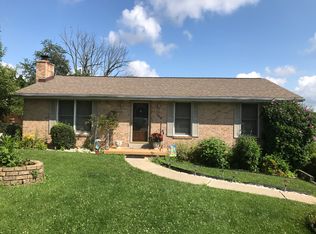2856 Dolores Dr, South Park, PA