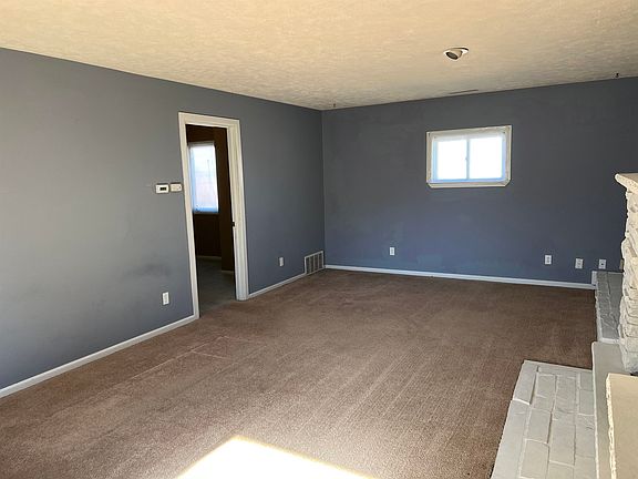 4th image of 3421 W A St