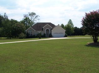 8640 Blueberry Ln, Ooltewah, TN 37363