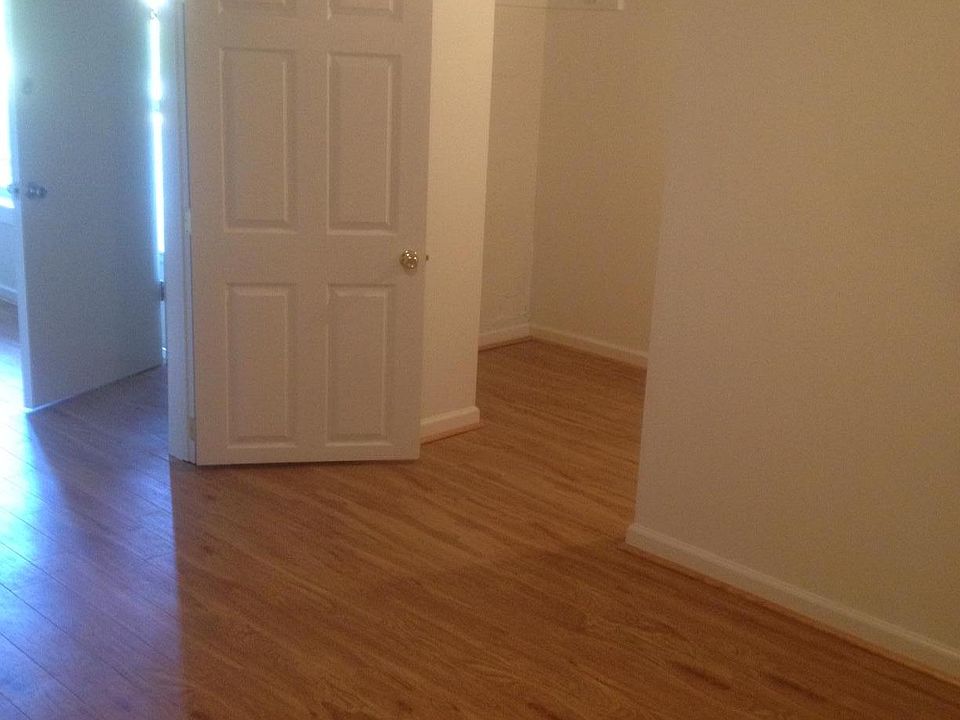 2nd image of 1135 Liberty Rd