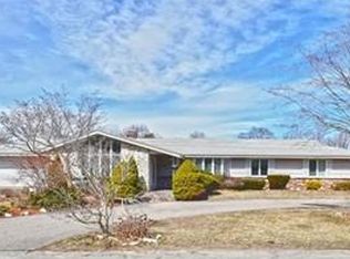 56 Berglund Ave, Brockton, MA 02301