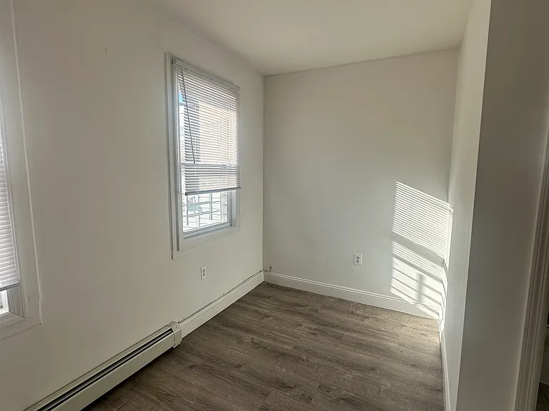 428 Franklin St #2 — Photo 4