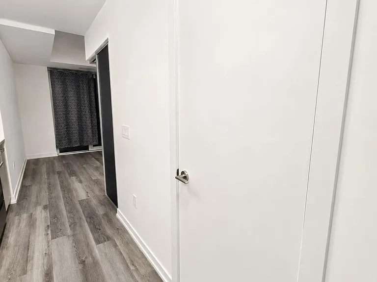 5 Wellington St S #905 — Photo 22