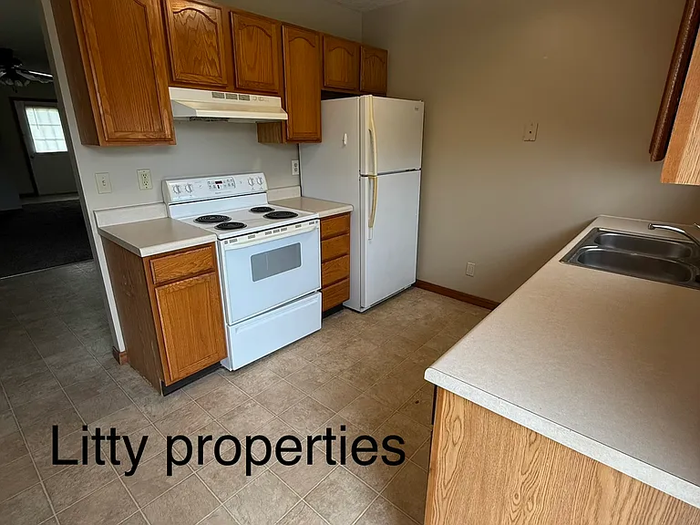 109 Ryan Rd #9 — Photo 2