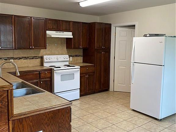 4th image of 402 34th St #B