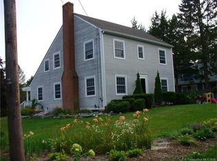 115 Library St, Groton, CT 06355