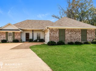 116 Bankside Dr, Canton, MS 39046