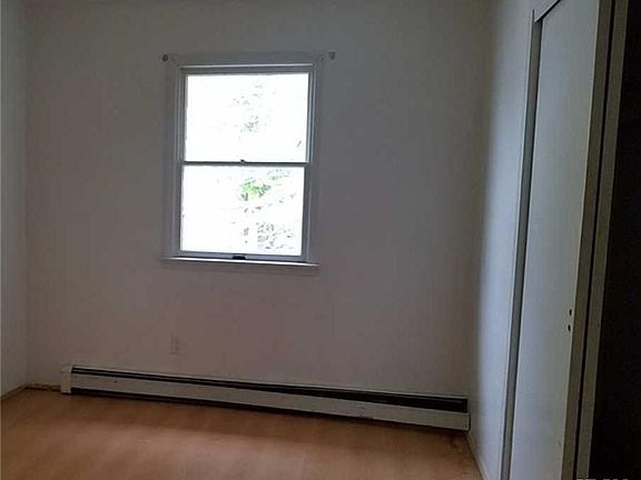5th image of 10-12 Brandt Ct