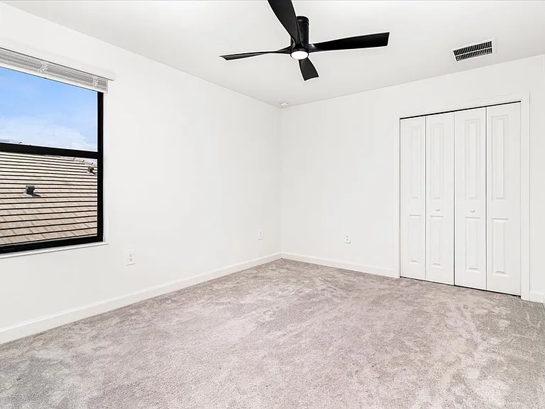 4873 Seafoam Trl — Photo 30