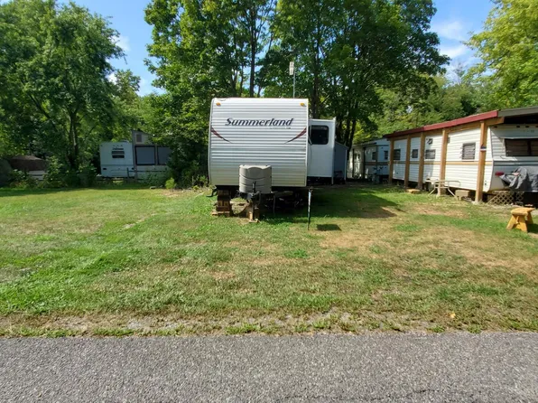 32 Commanche Dr #1, Earleville, MD 21919