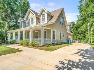 119 Country Manor Rd, Defuniak Springs, FL 32435